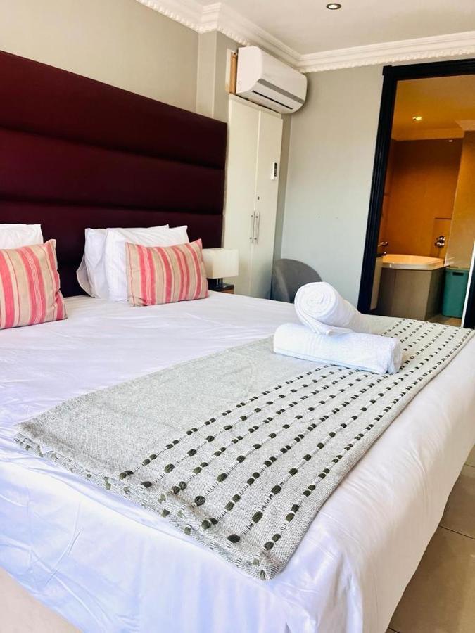 The Sails Penthouse With Private Rooftop Pool Durban Extérieur photo